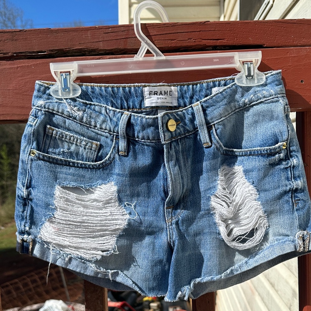Frame Denim Le Grand Garçon Short Sz24 light blue wash